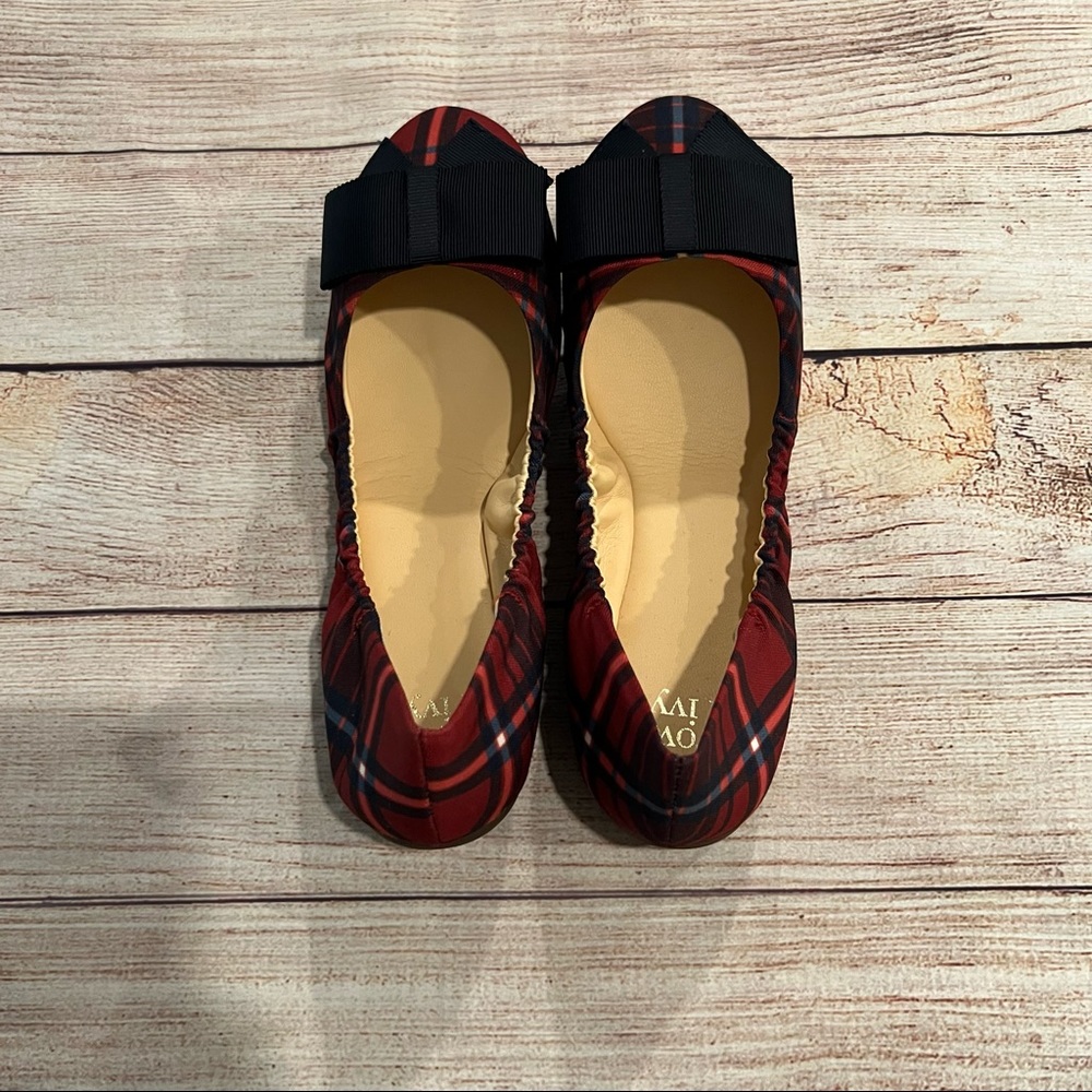 New Crown & Ivy Plaid Ballet Flats